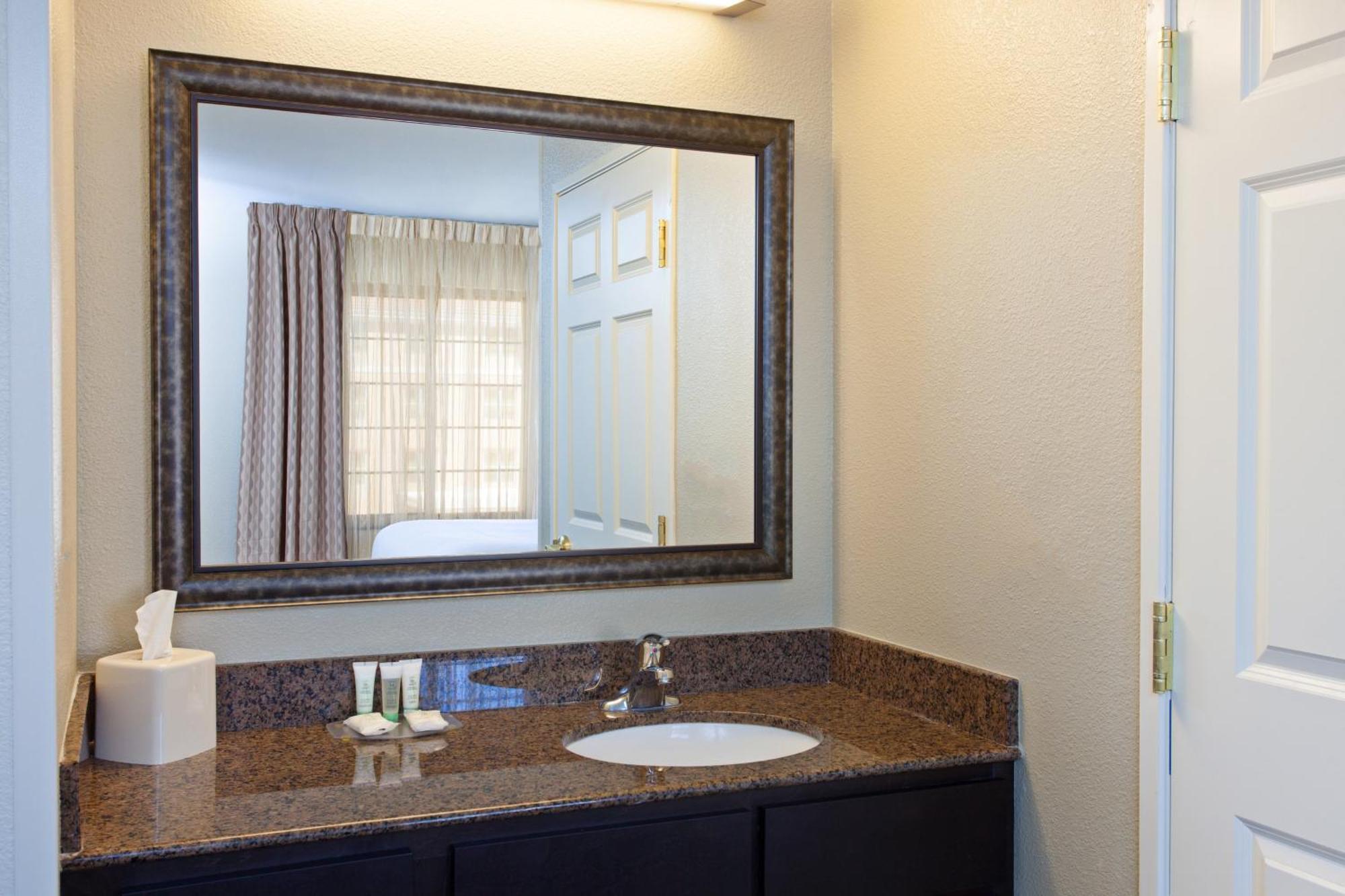 Staybridge Suites Fairfield Napa Valley Area By Ihg Buitenkant foto